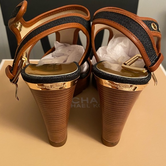 Michael Kors wedge heels - Picture 4 of 10
